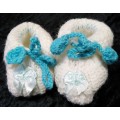 Crotched/Knitted item - White Booties with a bow