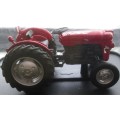 Hachette Partworks-Scale Model-Tractor-Massey Ferguson 825-1963