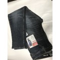 Original!! Levis Signature Jeans | Slim fit Size W32 L34