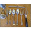 A job lot of 9 cutlery items