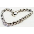 An Elegant Sterling Silver Twisted Bracelet Chain