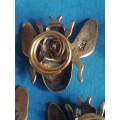 5x VINTAGE SOLID SILVER, GOLD PLATED BROOCHES IN VERY GOOD CONDITION - PLEASE BELOW FOR INFO.