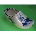 Delft blue and white porcelain clog ashtray