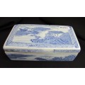 Blue and white Japanese porcelain jewellery box