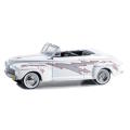 Greenlight  1:64 Hollywood Series 40 1948 Ford Deluxe Greased Lightning