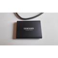 Samsung T5 Portable 1TB SSD - Black