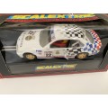 BMW 318i British Touring Car (Scalextric 1:32 C462 - used with box)