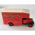 Morris Panel Wagon `Kemp`s Biscuits` 1931 (Matchbox Models of Yesteryear +/-1:40)