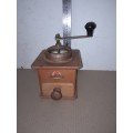 /// PRICE REDUCED /// VINTAGE ZASSENHAUS COFFEE GRINDER - PLEASE SEE PICTURES