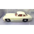 Dinky DY12 1955 Mercedes Gullwing  - as per pictures