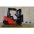 TOYOTA FORKLIFT COLLECTORS MODEL- SCALE 1/23 (NOT A TOY)
