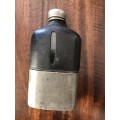 Vintage hip flask, pewter and glass - 100%
