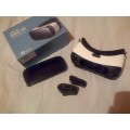 Samsung Gear VR powered by Oculus frost white (as new) for urgent sale - Bargain!!