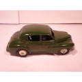 Dinky - Morris Oxford - Restored - wheels wrong color - # 40G