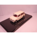 Ebbro - Morris Mini Traveler - Oldies - # 44499