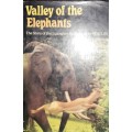 Valley of the Elephants - The story of the Luangwa Valley and its Wild Life - Norman Carr