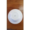 Table Serving Ware Set:   1x Porcelain Dish.
