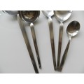 Vintage Cutlery Server Set.    Stainless Steel Server Set by Carre.  5 pieces.