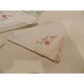 Vintage collectable unused Ladies white cotton embroidered hankies. Set of 5x with embroidery