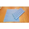 Place mats: Set of 6x place mats in blue. Size 40x34,5cm.