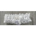 BRIDE`S  SATIN GARTER IN WHITE WITH WHITE SATIN BOW AND WHITE LACE EDGING