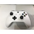 XBOX ONE S 500GB Console Bundle Boxed In Great Condition!