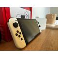 Nintendo Switch OLED Boxed In Great Condition Black & White!