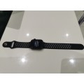 Apple watch series 5 40mm Grey Nike version