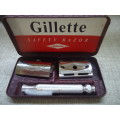 VINTAGE UNUSED GILLETTE SAFETY RAZOR - MADE IN ENGLAND - BOXED
