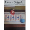 CLARK`S ANCHOR & THREADS # 570 CROSS STITCH EUROPEAN DESIGNS -PICTURES & PATTERNS  -28 PAGES
