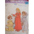 SIMPLICITY PATTERNS 8170  KIDS PJS AND ROBE  SIZE MEDIUM 3-4 YEARS COMPLETE & UNCUT