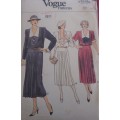 VOGUE PATTERN 9189 PULLOVER DRESS SIZE 12  COMPLETE