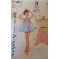 VINTAGE SIMPLICITY 2582 -GIRL`S SHORTIE PJS & NIGHTGOWN SIZE 6 YEARS  SEE LISTING