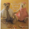 THE KNITTED TEDDY BEAR - SANDRA POLLEY - 100 PAGES HARDCOVER WITH DUST JACKET
