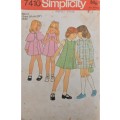 SIMPLICITY 7410 GIRLS DRESS-PINAFORE-COAT-DETACH CAPE SIZE 3 YEARS CHEST 56 CM/22 COMPLETE