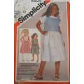 SIMPLICITY 6304 GIRLS SKIRT-PULLOVER TOP-BLOUSE SIZE 7-8-10 YEARS COMPLETE