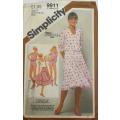 SIMPLICITY 9911  SKIRT & BLOUSE SIZE 10-12-14 SEE LISTING