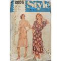STYLE 2636 PULLOVER DRESS SIZE 14 BUST 92 CM COMPLETE-OLD WATERMARK ON COVER-ZIPLOC
