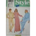 STYLE 3211 LEISURE SUIT-ROBE-TOP-PANTS SIZE 10-14 COMPLETE-CUT TO 14-ZIPLOC