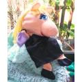 Miss Piggy from the Muppets! Plush soft, hand puppet! 34cm.