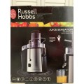 700W Russell Hobbs Juice Extractor (Never been used, box has a little damage)