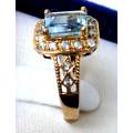 Just beautiful - Genuine Blue Topaz in 9 ct Yellow Gold ring