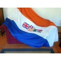 GIGANTIC vintage SOUTH AFRICAN FLAG (2.6m x 1.75m)!! - @@@ R1 START!!