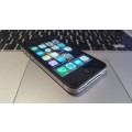 iPhone 4s 32GB Black (Free Cover)
