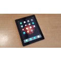iPad 2 16GB Black WiFi + 3G {Great condition}