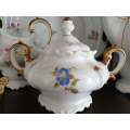 Very Large Rosenthal Pompadour Tea and Coffee Set for 10 / 39 Pieces. Decorated with differ