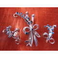 SILVER BROOCH AND MATCHING EARRINGS