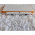 'New' Nintendo 2ds xl with memory card and original charger
