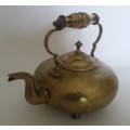 Antique Solid Brass Shallow-Shaped Toddy Kettle With Glass Handle. H: 22,5 cm.