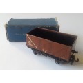 Hornby Dublo D2 High-Sided Coal Wagon. 7-Plank LMS. No : 32030. Mint in box.